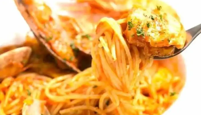 トラットリア デラメーラホールノッツェ パスタ - 草津市