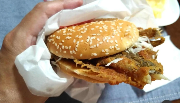 ドムドムハンバーガー 野田運河プラザ館店 -  ハンバーガー - 野田市