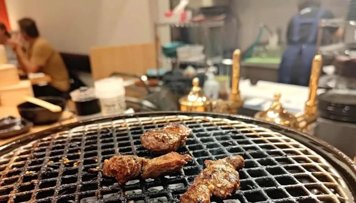ニセコ焼肉石華 -  営業時間 - ニセコ町