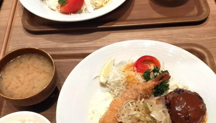 ハンバール 枚方t -  Site店 近く - 枚方市
