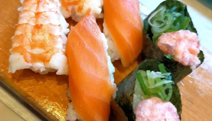 バイキング 左近 寝屋川店 -  寿司 - 寝屋川市