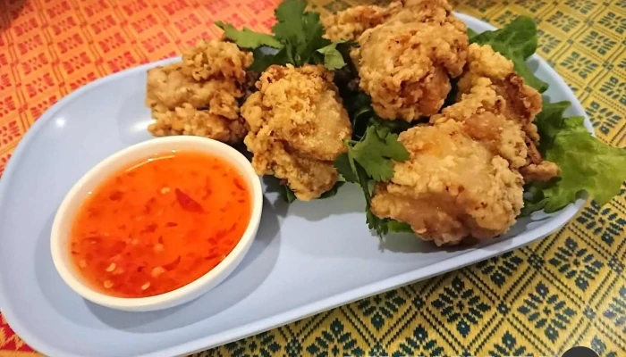 バンコク食堂ポーモンコンphomongkhon から揚げ - 品川区