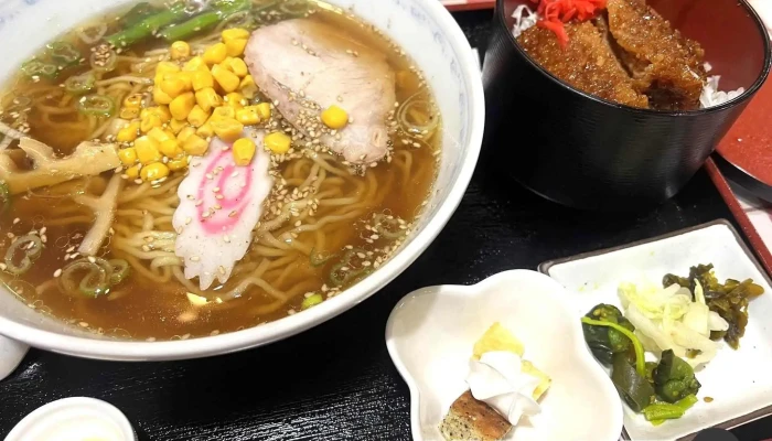 パーラーレストラン モモヤ -  ラーメン - 前橋市