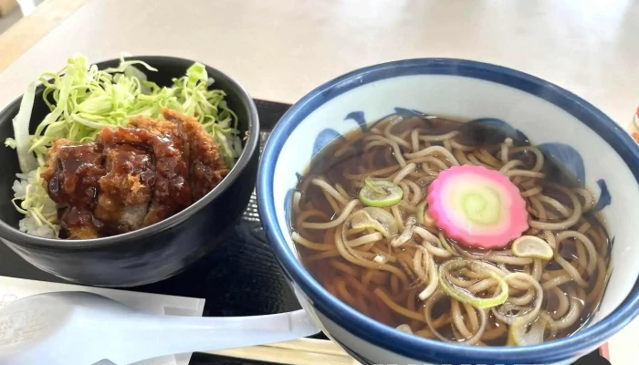 ファミリーレストラン ペリカン 名寄店 -  蕎麦 - 名寄市