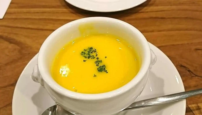 フレンチ食堂 Ittoku かぼちゃスープ - 小田原市