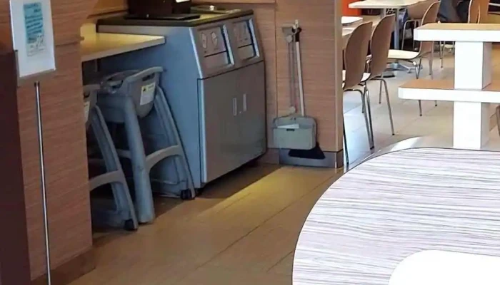 マクドナルド １９１萩店 -  動画 - 萩市