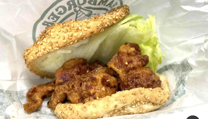 ラッキーピエロ ベイエリア本店 -  チキンサンド - 函館市