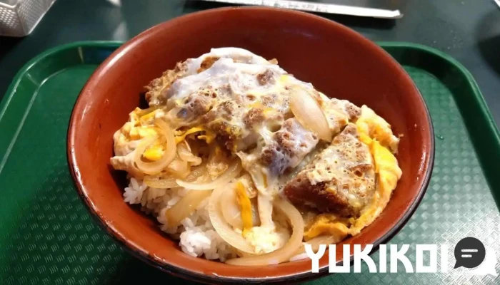 ラッキーピエロ 五稜郭公園前店 -  カツ丼 - 函館市
