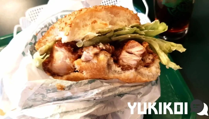 ラッキーピエロ 函館駅前店 -  チキンサンド - 函館市