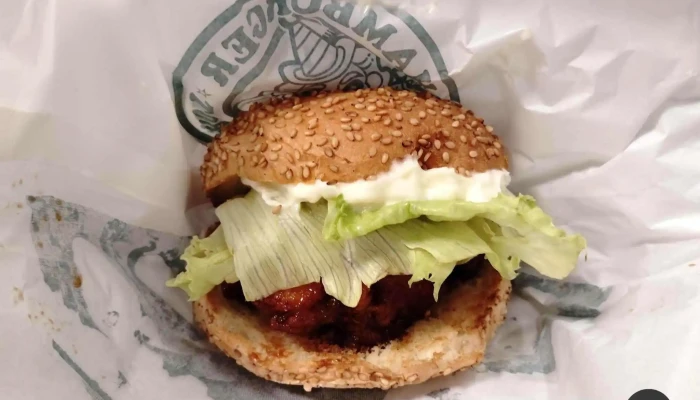 ラッキーピエロ 昭和店 -  ハンバーガー - 函館市