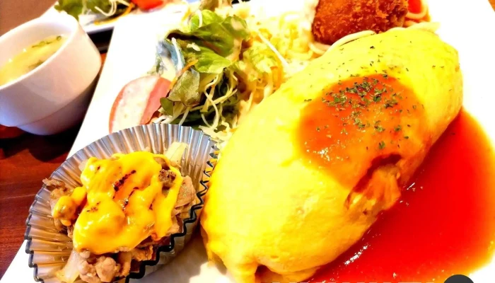 ランチと洋菜の店 ｒｏｒｏ オムライス - 枚方市