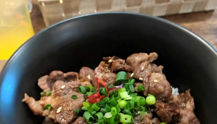 ランチ前日予約制 子どもと大人と牛タンのお店 煙 -  営業時間 - 向日市
