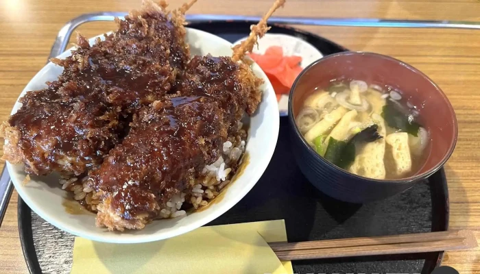 レストハウス理尾 -  カツ丼 - 小平町