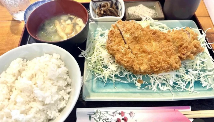 レストハウス理尾 -  豚カツ - 小平町