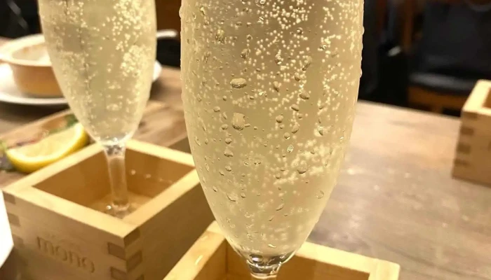 ワインの酒場 Mono -  シャンパン - 小松市