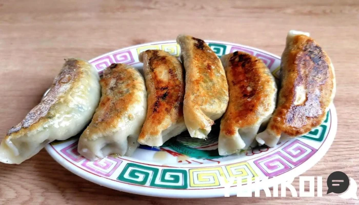 中華料理萬来ばんらい 餃子 - 柏崎市