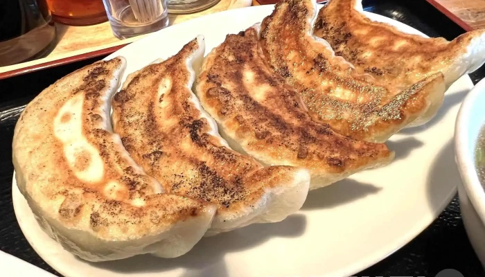 中華食堂 万華 -  餃子 - 柏崎市