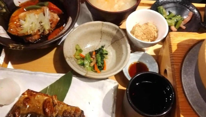 五穀 イオンモール草津店 滋賀の釜炊きご飯 -  住所 - 草津市