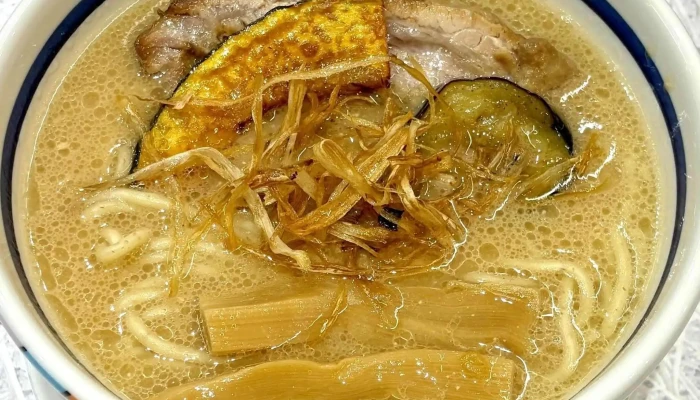 人類みな麺類と日本料理湯木 -  エリア - 京都市