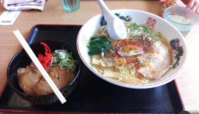 八幡のすしべん 石野店 -  ラーメン - 羽咋市