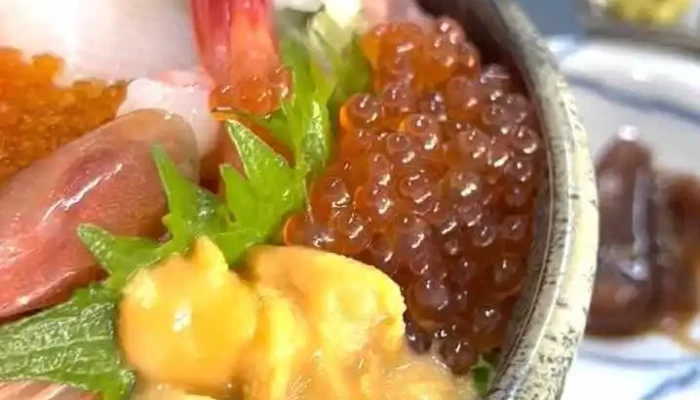 函館朝市すずや食堂 -  動画 - 函館市