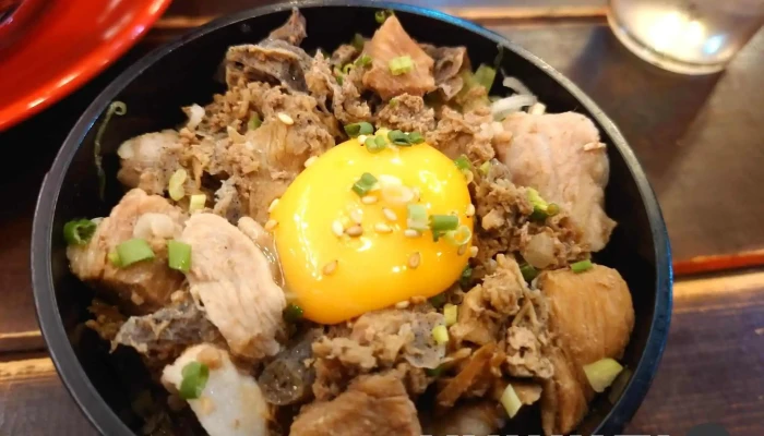 函館麺厨房 あじさい 本店 -  丼物 - 函館市