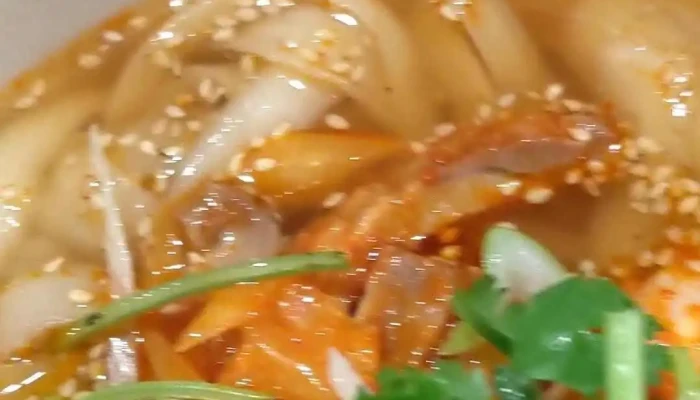 刀削麺酒家 浦和本店 -  動画 - さいたま市
