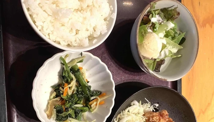 博多もつ鍋やまや 品川店 -  近く - 港区