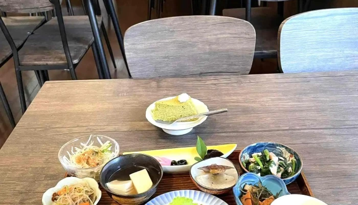 和食ランチ 花夢音かもん 料理飲み物 - 延岡市