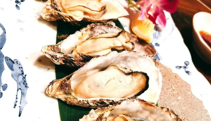塚本鮮魚店 -  カキ - 糸島市