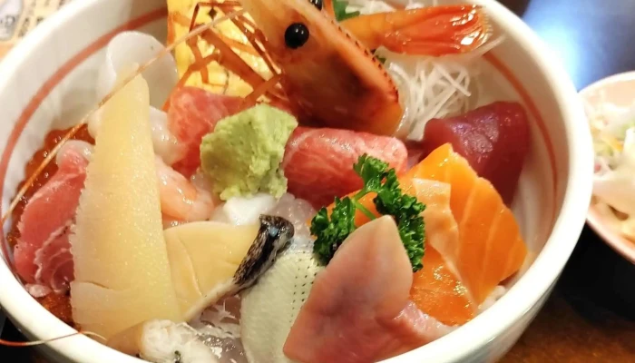季節料理と蝦夷前鮨丸喜 営業時間 - 留萌市