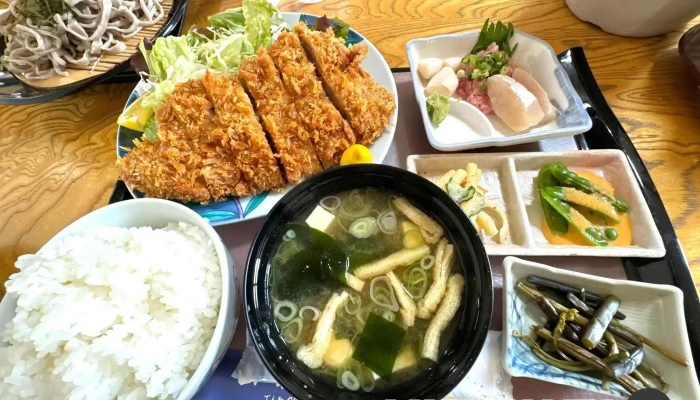 山楽 -  豚カツ - 益子町