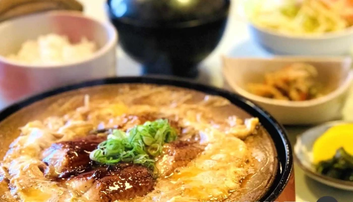 御華門 -  カツ丼 - 松江市