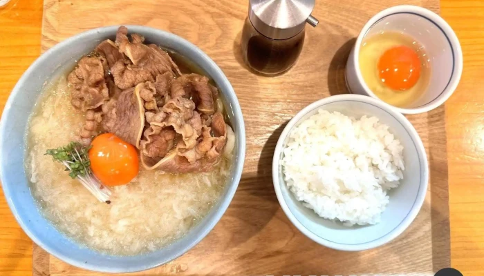 手打ちうどん 上を向いて -  すき焼き - 寝屋川市
