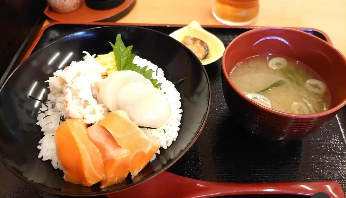 朝市お食事処 道下食堂 -  丼物 - 函館市