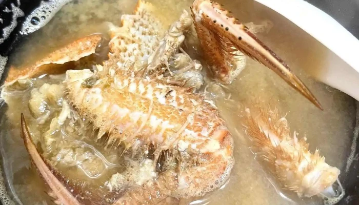 朝市の味処 茶夢 ちゃむ -  魚のスープ - 函館市