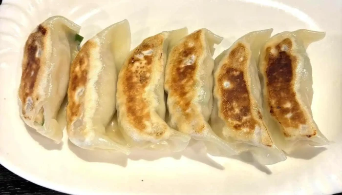 本格 中華料理 王龍 -  餃子 - さいたま市