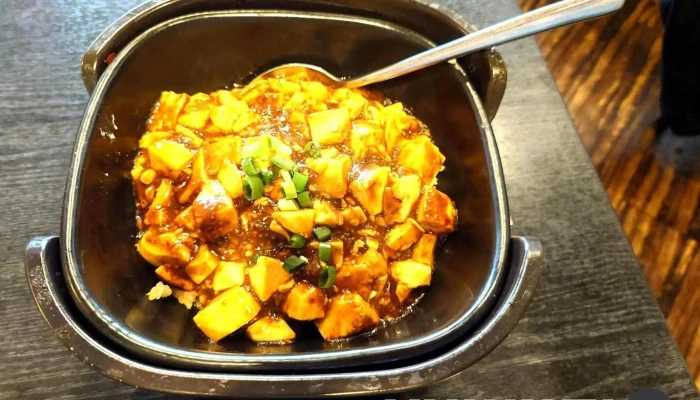 本格 中華料理 王龍 -  麻婆豆腐 - さいたま市