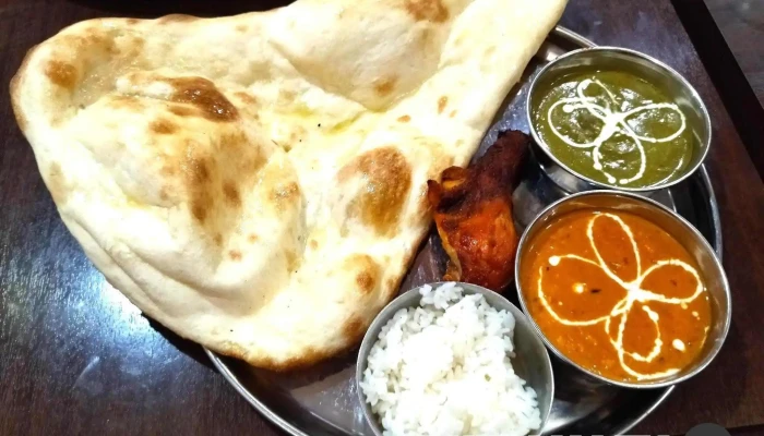 本格インドネパール料理 ナマステカトマンズ カレー - 寝屋川市