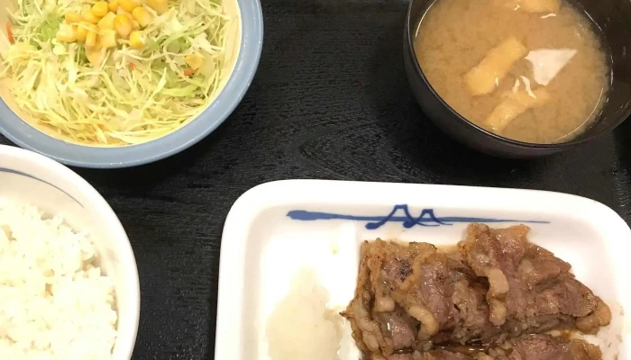 松屋 寝屋川店 -  写真 - 寝屋川市