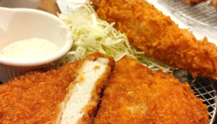 松屋 延岡店松のや併設 写真 - 延岡市