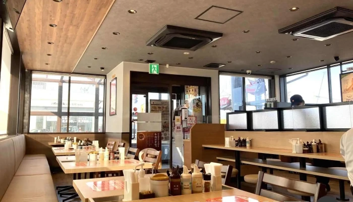 松屋 柏崎店松のや併設 雰囲気 - 柏崎市