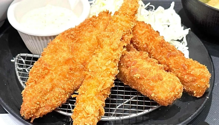 松屋 浦和仲町店松のや併設 エビフライ - さいたま市
