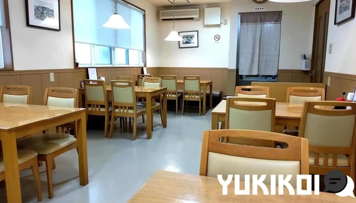 洋食のフタバ -  雰囲気 - 柏崎市