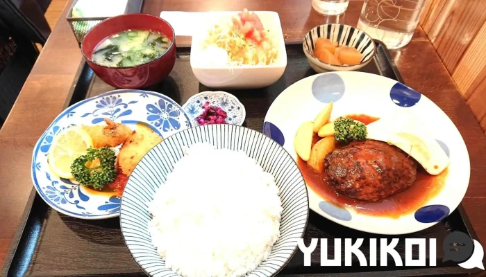 洋食の店 Itadaki 円町店 -  料理飲み物 - 京都市