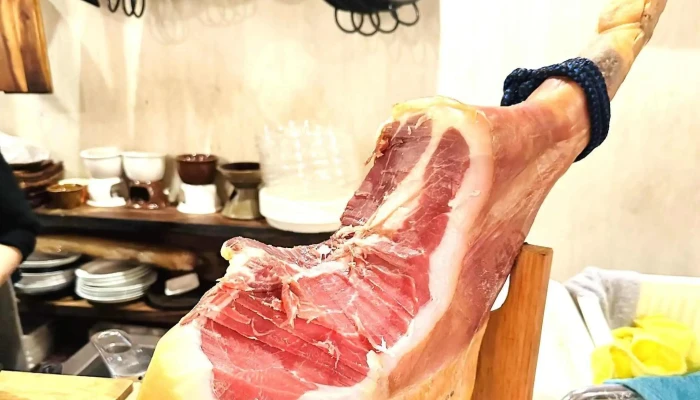 洋食酒場izumi -  所在地 - 奄美市