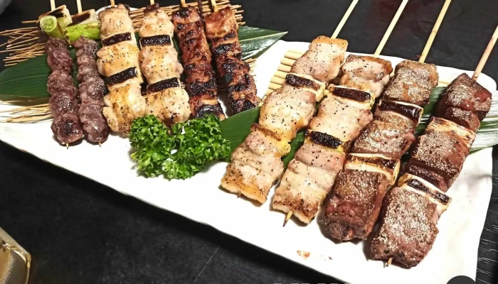 活魚炭焼 居酒屋 次郎 -  焼き鳥 - 函館市