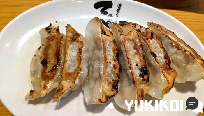 濃厚煮干とんこつラーメン寝屋川石田てっぺい -  餃子 - 寝屋川市