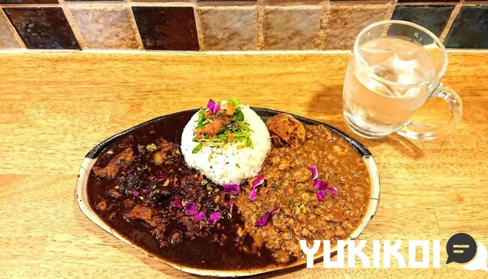 無国籍居酒屋 ふぁにや -  カレー - 寝屋川市