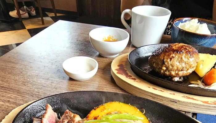糸島 ランチ ハンバーグ ヤキニク イトシマン -  電話 - 糸島市
